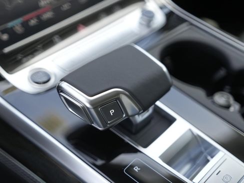 New 2025 Audi Q7 3.0T Premium Plus image 11