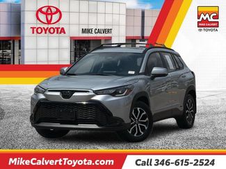 Used 2024 Toyota Corolla Cross AWD Hybrid w/ Moonroof Package video 1