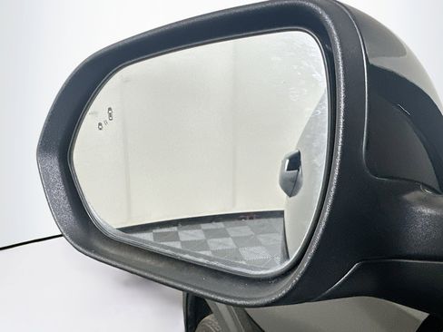 Used 2025 Kia Seltos S FWD image 16