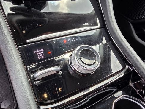 Used 2023 Jeep Grand Cherokee L Limited w/ Luxury Tech Group II AWD/4WD image 28