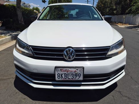 Used 2015 Volkswagen Jetta S FWD image 2