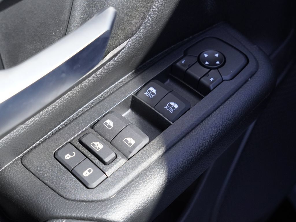 New 2026 RAM 1500 Express AWD/4WD image 13