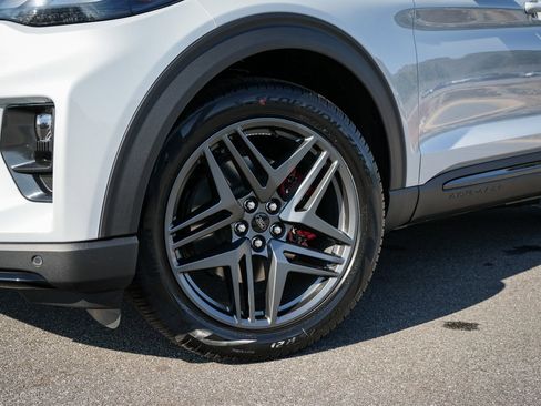 New 2026 Ford Explorer ST w/ Sun And Sound Package AWD/4WD image 6