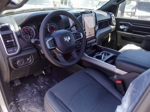 New 2026 RAM 3500 Big Horn AWD/4WD image 12