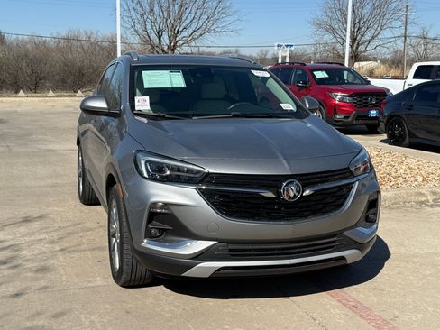 Used 2023 Buick Encore GX Essence w/ Experience Buick Package image 8