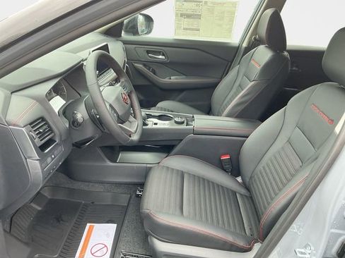 New 2026 Nissan Rogue SV image 10