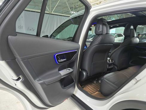 Used 2024 Mercedes-Benz GLC 300 image 15