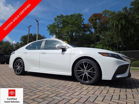 Certified 2023 Toyota Camry SE FWD image 1