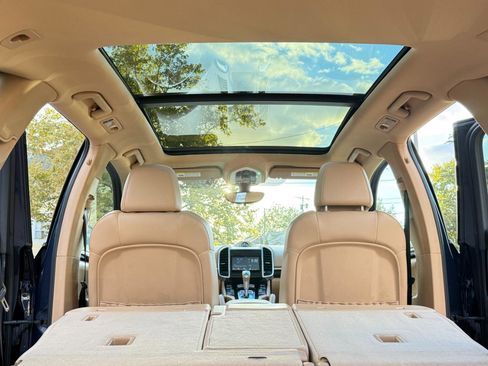 Used 2012 Porsche Cayenne AWD/4WD image 43