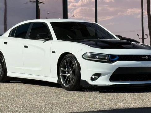 Used 2021 Dodge Charger Scat Pack RWD image 17