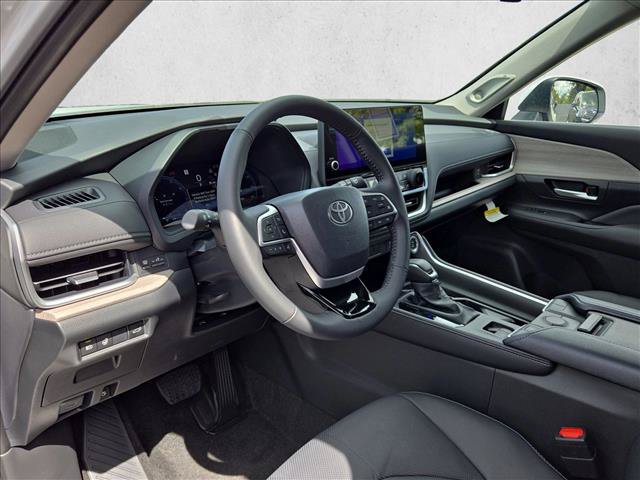 New 2026 Toyota Grand Highlander FWD image 3