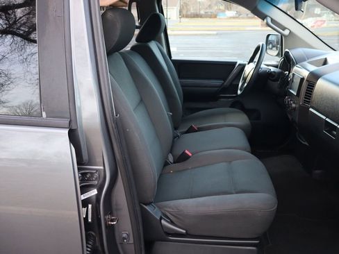 Used 2014 Nissan Titan S image 22