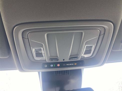 Used 2024 Chevrolet Silverado 2500 Custom w/ Custom Value Package image 24