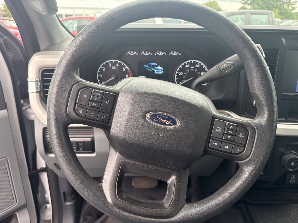 Used 2024 Ford F250 XL AWD/4WD image 11