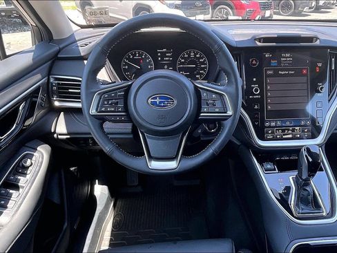 Certified 2025 Subaru Outback Limited AWD/4WD image 5