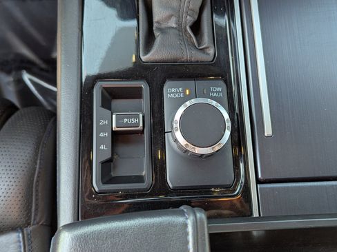 Used 2022 Toyota Tundra Platinum image 25