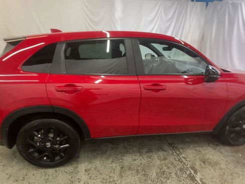 Used 2023 Honda HR-V Sport image 9