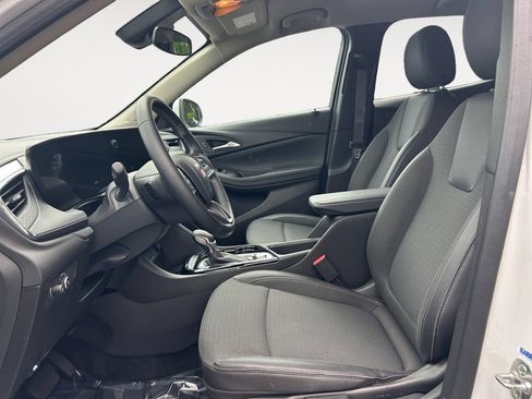 Used 2025 Buick Encore GX Preferred AWD/4WD image 7