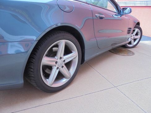 Used 2004 Mercedes-Benz SL 500 w/ Trim Pkg image 25