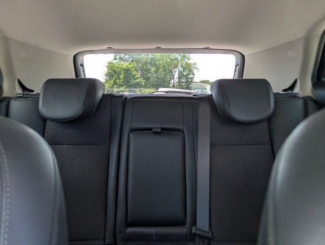 Used 2020 Buick Encore Preferred AWD/4WD image 17