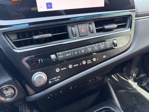 Used 2023 Lexus ES 350 F Sport w/ Accessory Package (Z2) FWD image 29