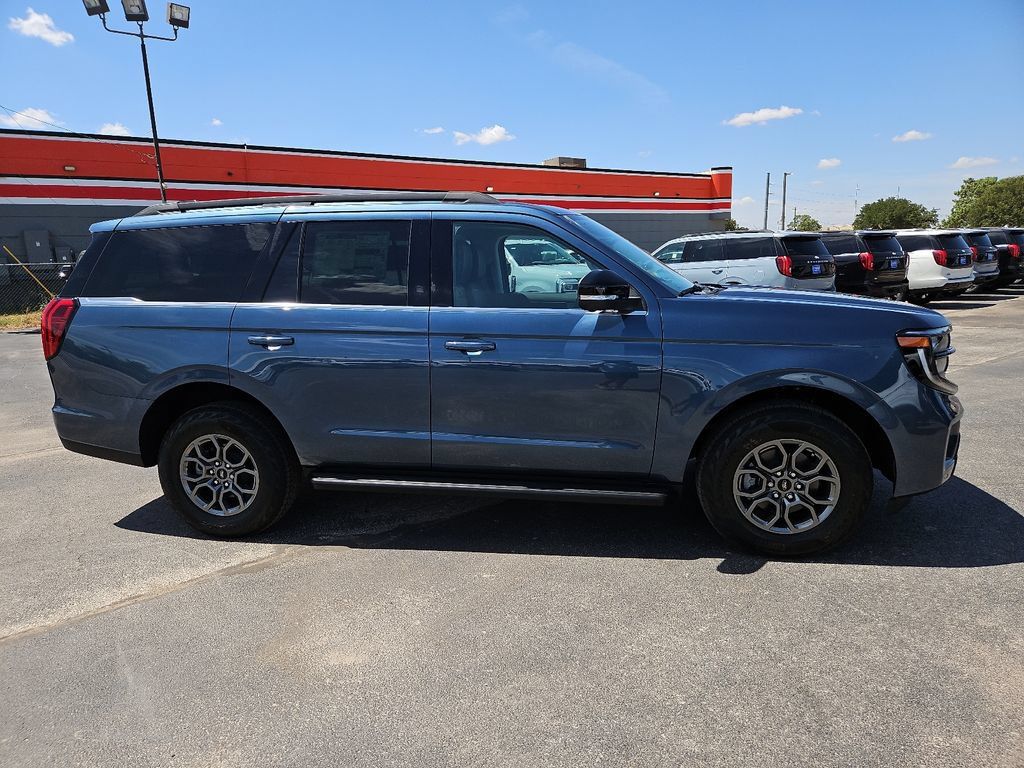 New 2027 Ford Expedition Active RWD image 14