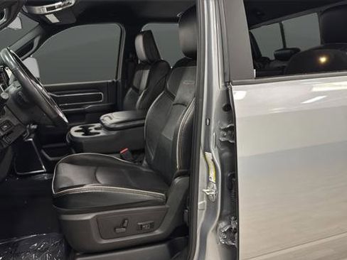 Used 2023 RAM 2500 Laramie w/ Night Edition AWD/4WD image 9