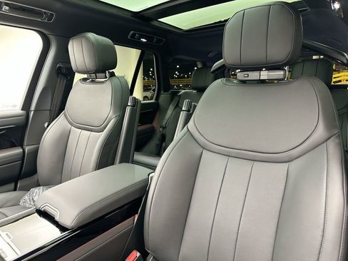 New 2026 Land Rover Range Rover SE image 18