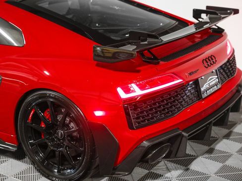 Used 2023 Audi R8 V10 GT RWD image 17