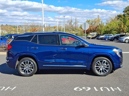 Used 2022 GMC Terrain Denali w/ LPO, 'HIT The Road' Package image 7