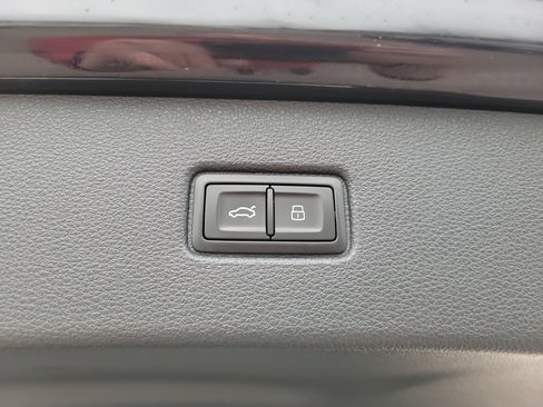 Used 2019 Audi Q7 3.0T Premium Plus image 11