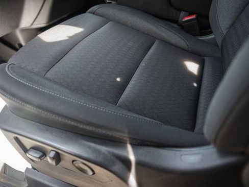 Used 2023 Chevrolet Silverado 1500 Custom image 38