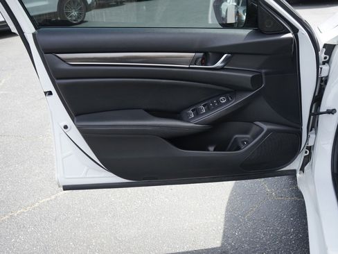 Used 2021 Honda Accord Sport image 24