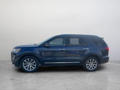 Used 2017 Ford Explorer Limited image 2