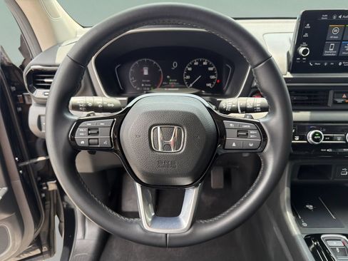 Certified 2025 Honda Pilot EX-L image 11