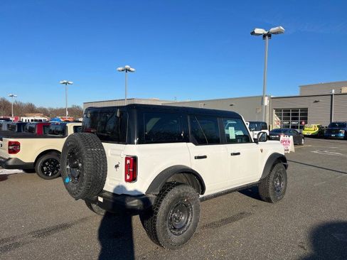 New 2025 Ford Bronco Badlands w/ Sasquatch Package image 30