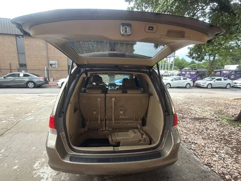 Used 2010 Honda Odyssey EX-L image 6