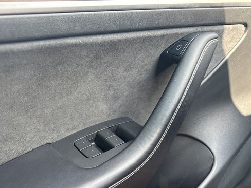 Used 2023 Tesla Model 3 Standard Range RWD image 29