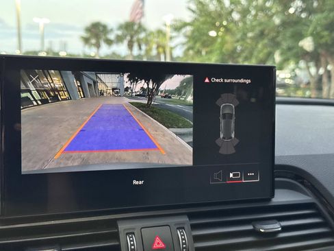 Used 2022 Audi Q5 2.0T Premium w/ Convenience Package image 25