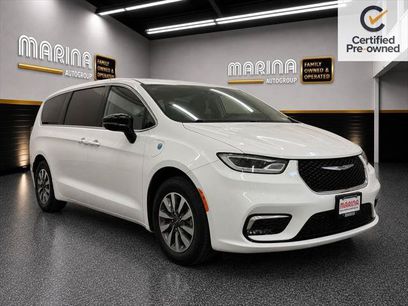 Certified 2024 Chrysler Pacifica Limited