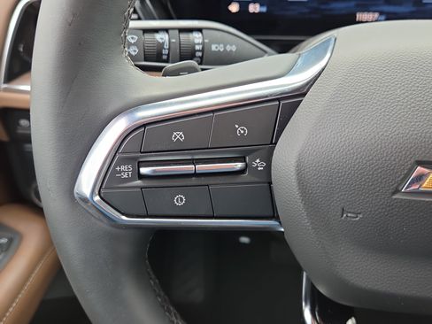 Used 2025 Chevrolet Tahoe High Country w/ Sun And Tow Package image 14