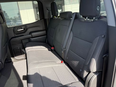 Used 2023 Chevrolet Silverado 1500 Custom image 4