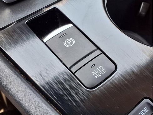 Certified 2023 Nissan Rogue SV FWD image 20