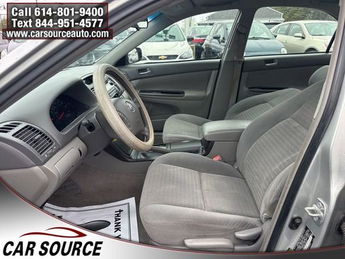 Used 2005 Toyota Camry LE image 6