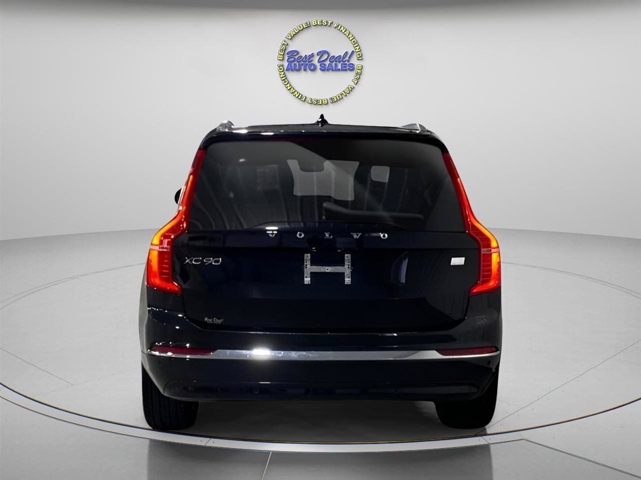 Used 2024 Volvo XC90 T8 Plus AWD/4WD image 4