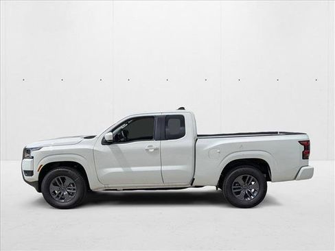 New 2025 Nissan Frontier SV image 5