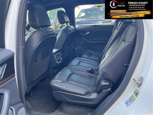Used 2019 Audi Q7 3.0T Prestige w/ Prestige Package image 12