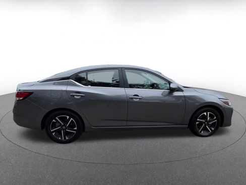 Used 2025 Nissan Sentra SV FWD image 16