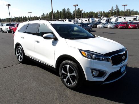 Used 2016 Kia Sorento EX w/ EX Premium Package image 7