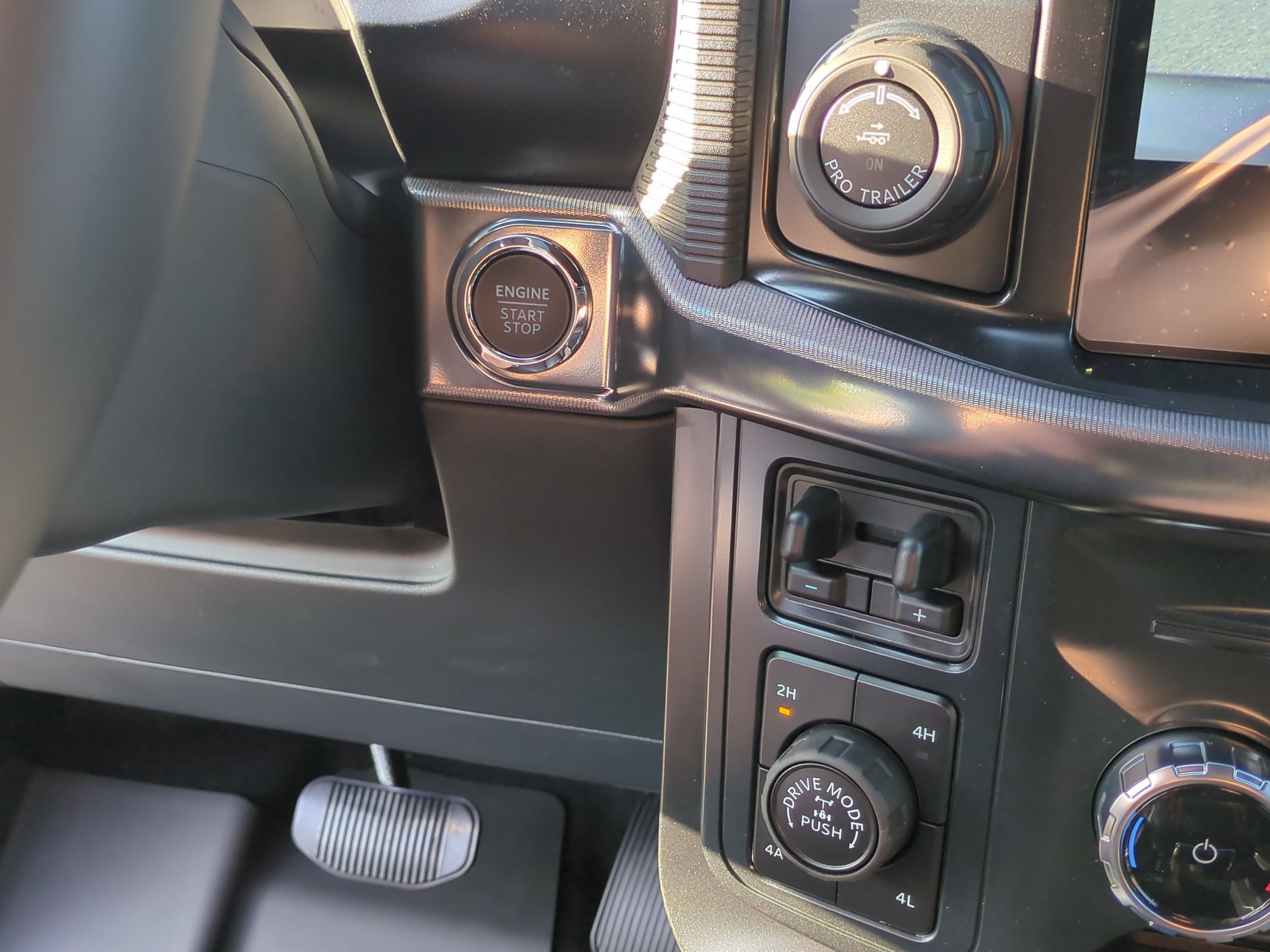 New 2026 Ford F150 Raptor AWD/4WD image 24